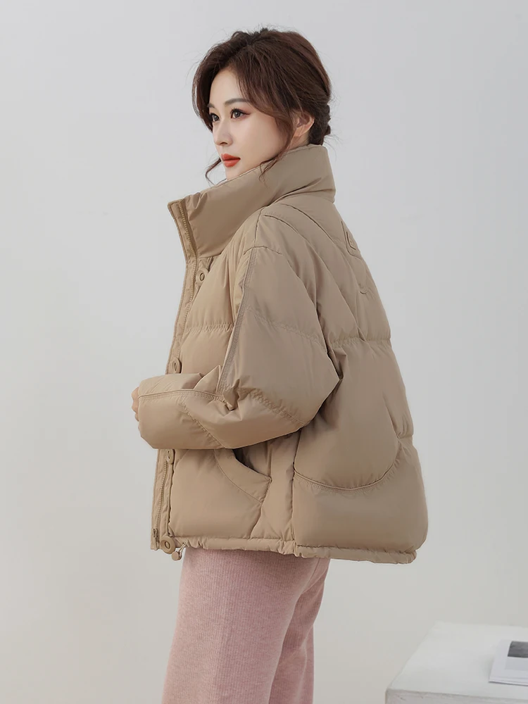 Женская короткая куртка на утином пуху новинка зимы 2024 корейская свободная