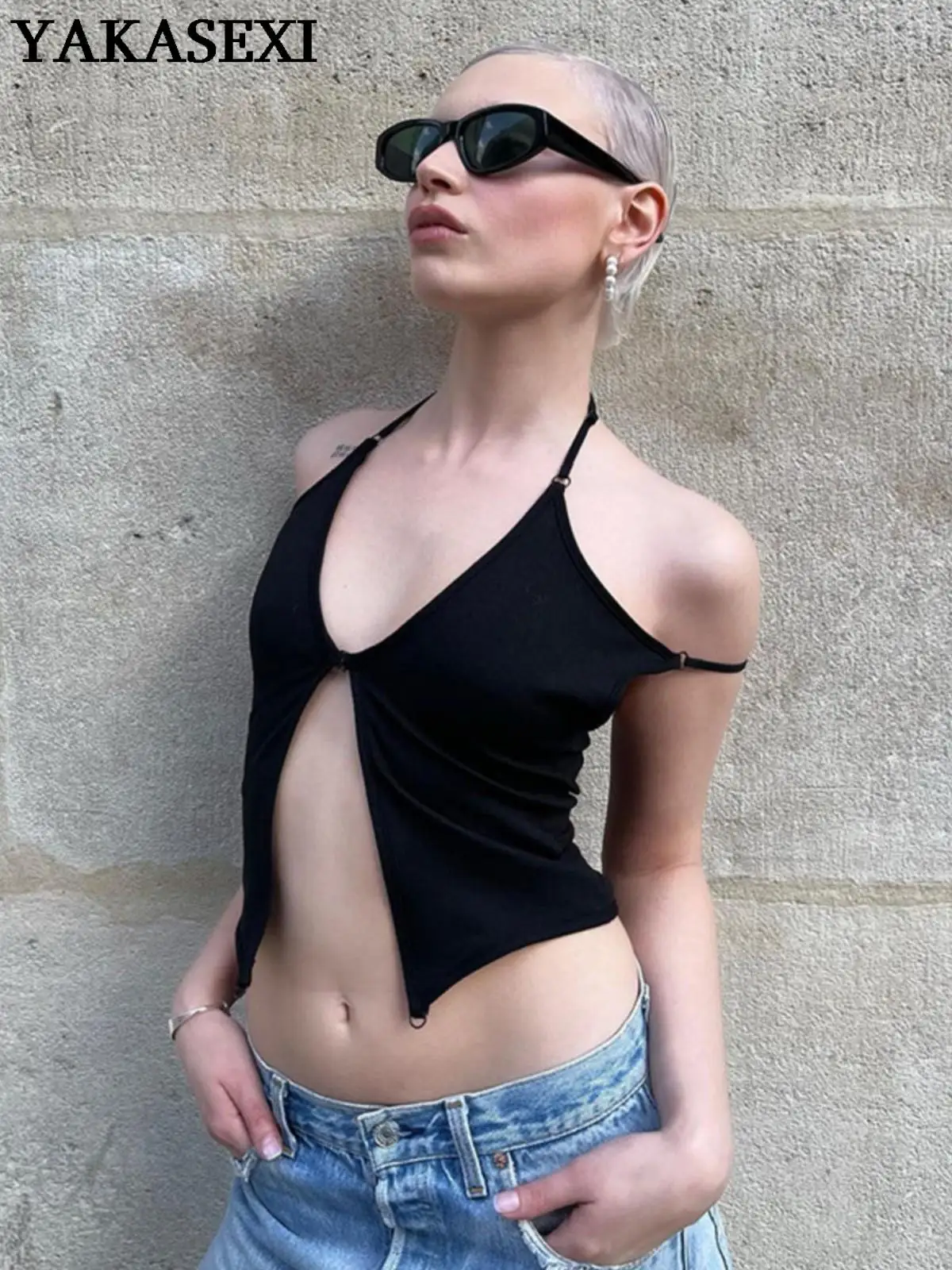 

YAKASEXI 2022 Y2K Knot Front Cami Top Women Cold Shuolder Halter Crop Tops Summer Backless Hollow Out Camisoles Sexy Streetwear