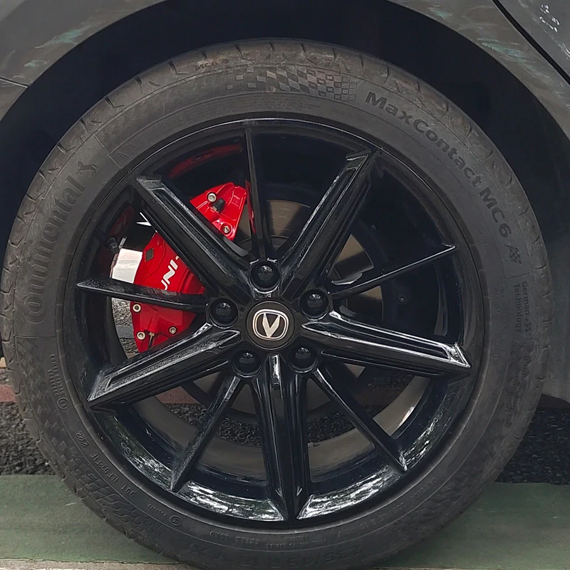 Фото Для Changan Uni-V 1.5T 2.0 IDD: Накладки на тормозные суппорты, декоративные аксессуары для модификации тормозной системы из алюминиевого сплава №3