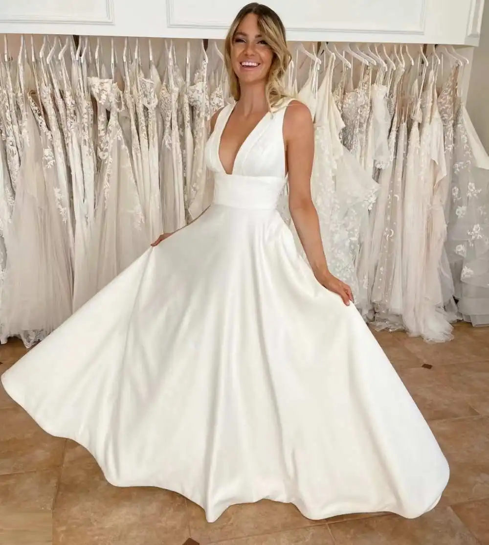 

Vinca Sunny A-Line Sleeveless Wedding Dress V-Neck Satin Vestido De Noiva With Pocket Bridal Gown Sweep Train Robe De Mariée