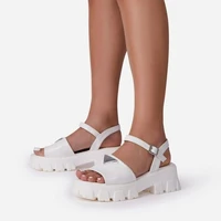 2022 new summer comfortable casual metal buckle round toe mid heel wedge womens sandals