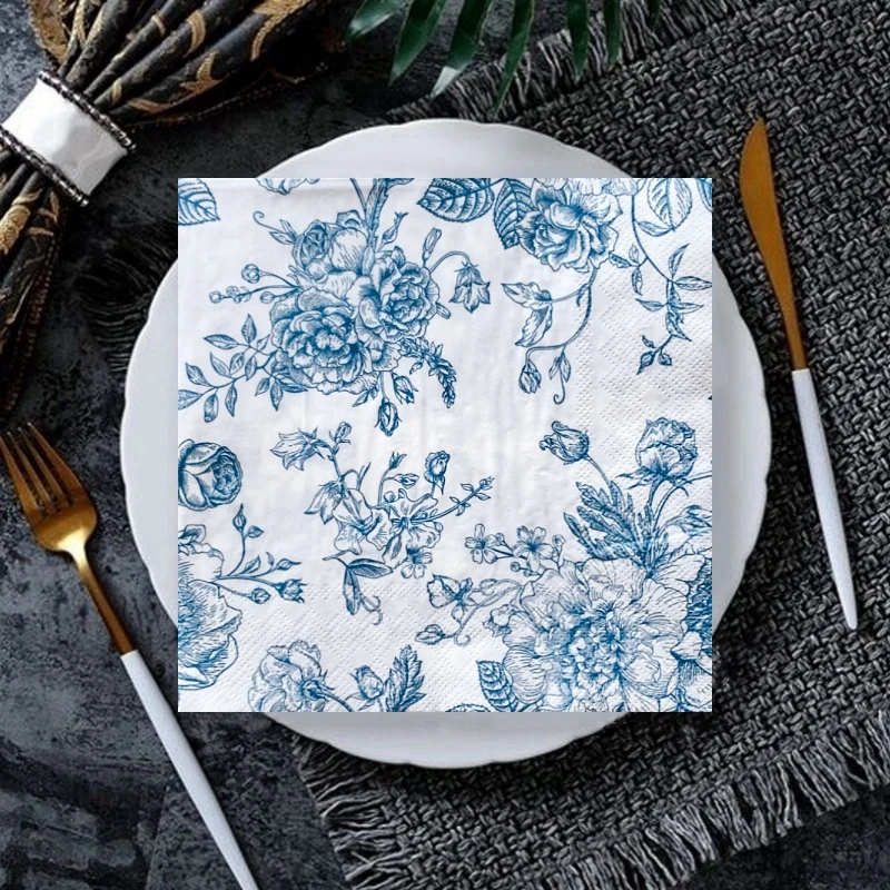 

Бумажные салфетки для декупажа Blue and White Porcelain Flowers