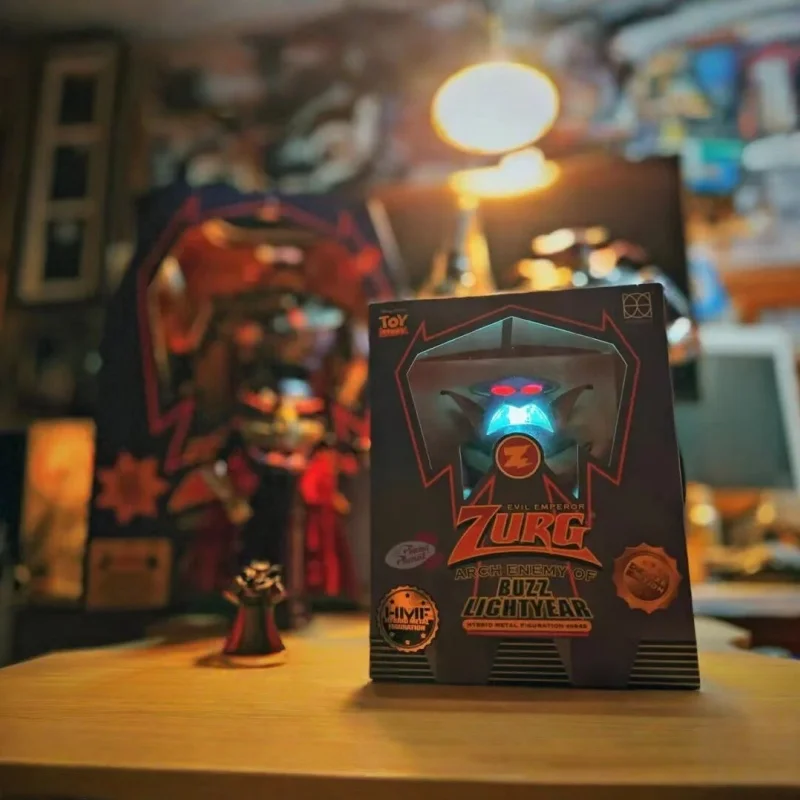 Фото Коллекционная фигурка Herocross Disney Pixar Toy Story 4 Emperor Zurg Limited Edition из сплава с подсветкой и звуком для взрослых коллекционеров №4