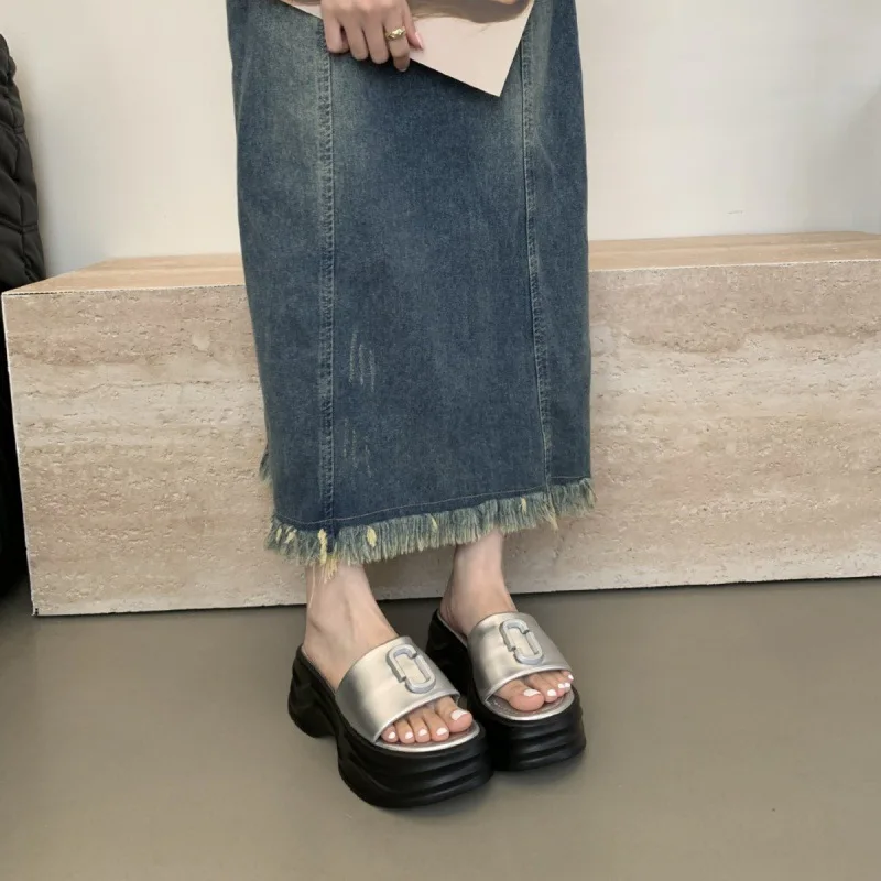 Женские домашние шлепанцы на платформе низкие сандалии пляжные резиновые Новые