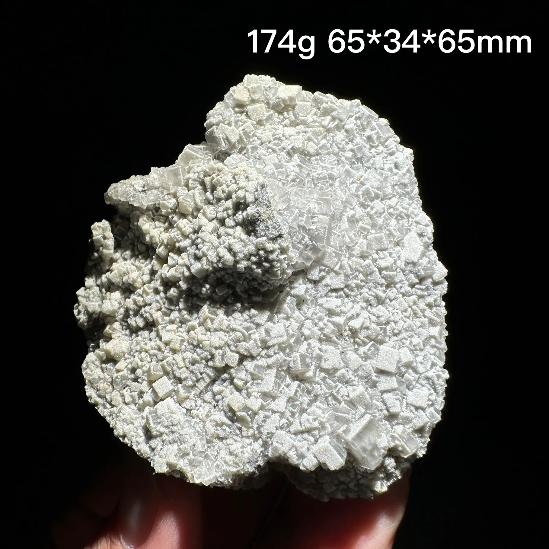 Натуральный флюорит зернистый образец кристаллической кластеры матрица