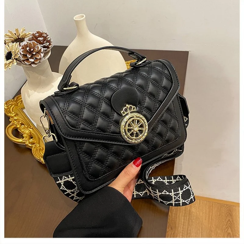 Women's Bag 2023 Trend Popular Diamond Chain Bags Small Square Crossbody Bags For Women Handbags Female Messenger Bag Sac A Main