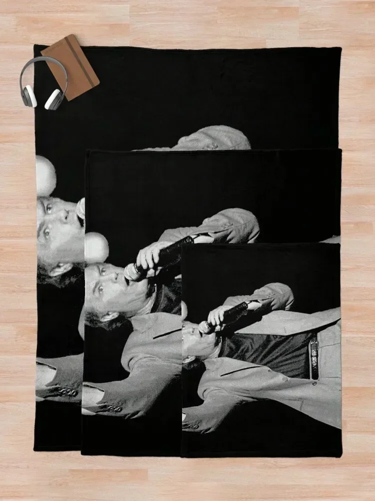 r953 / Новое одеяло Finition 2024 Le Légendaire Chanteur via lɺrgentique Salvatore Adamo (h) Olavia-Olao Okaio Créations