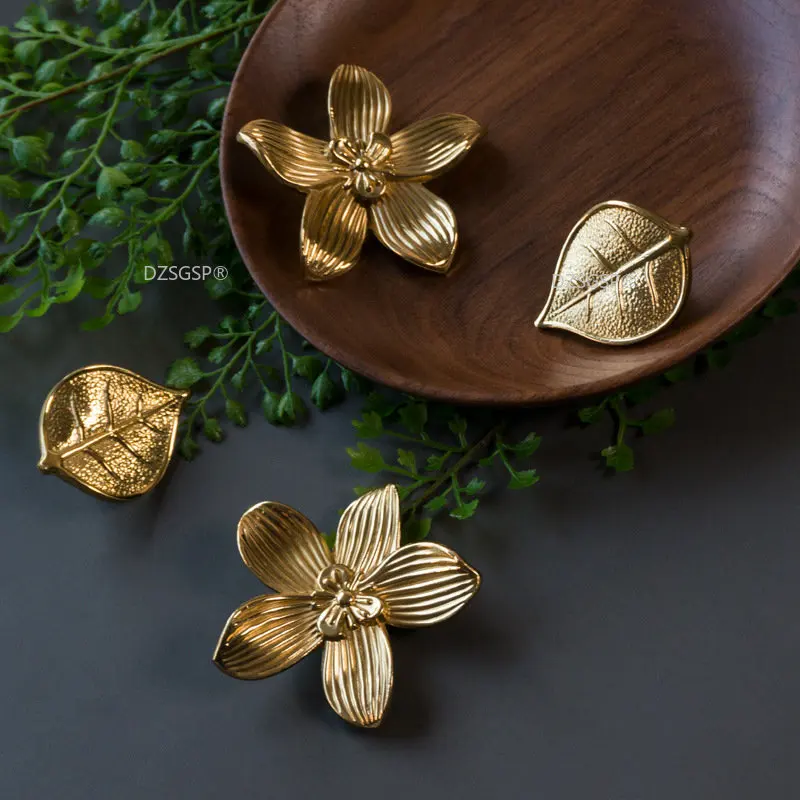 

Nordic Brass Floating Wardrobe Gold Cabinet Door Knobs Dresser Drawer Pulls / Leaf Shape Handle Decor Furniture Handles Hardware
