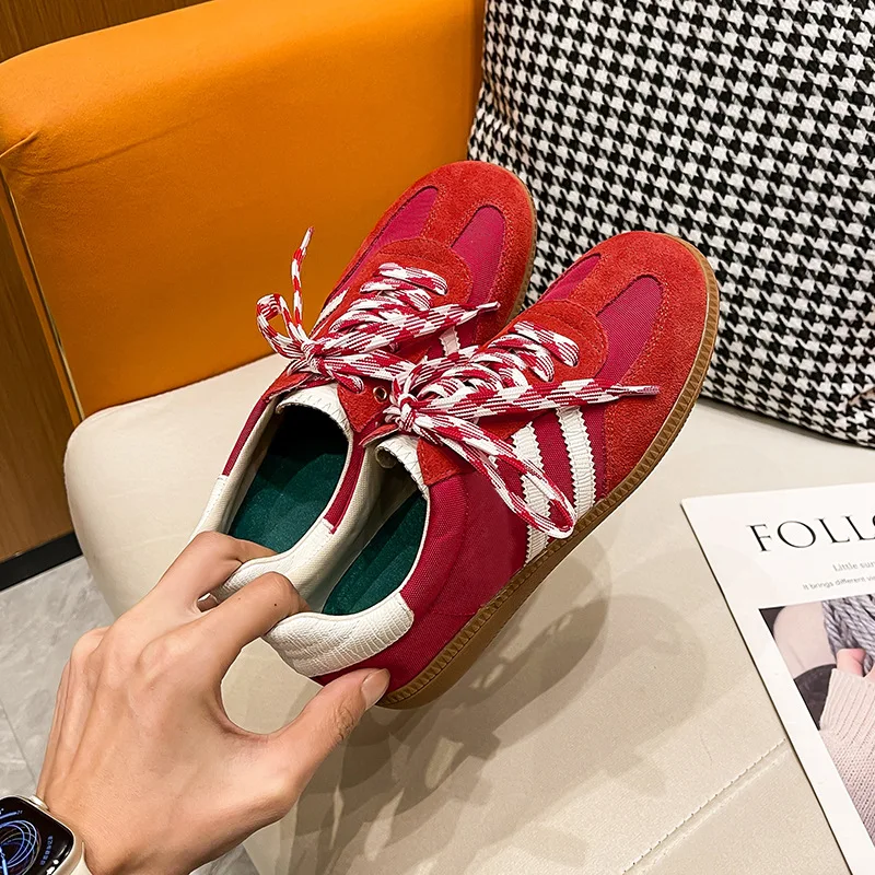 Женские кожаные кроссовки в стиле пэчворк повседневные спортивные туфли с узким