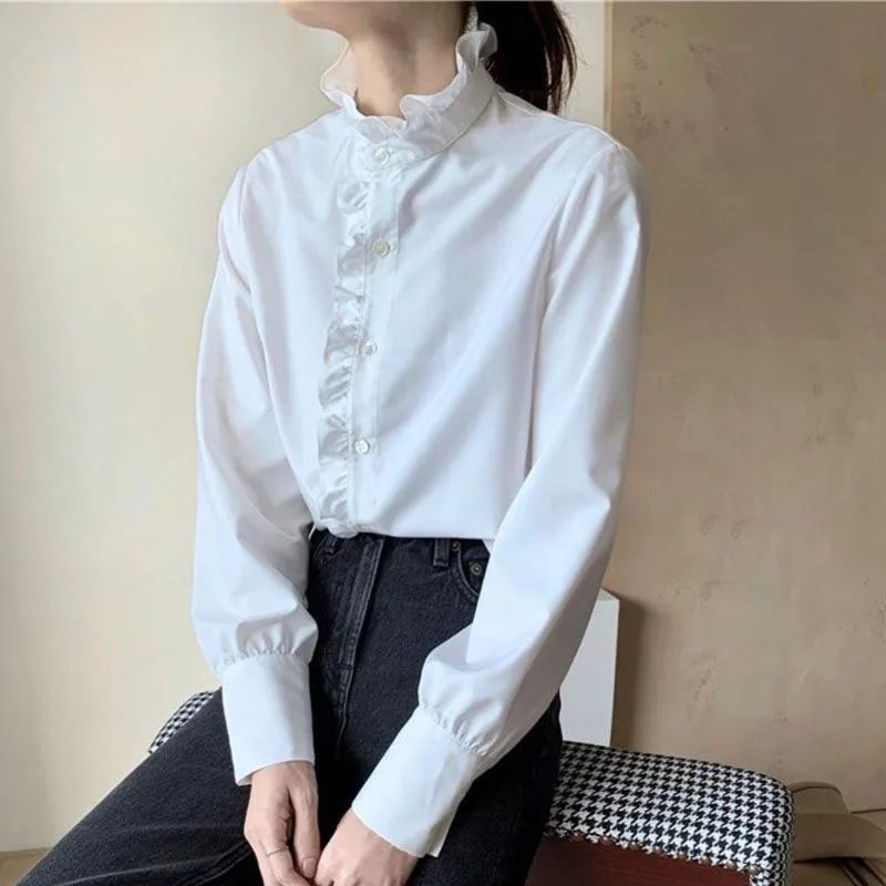 Рисунок 4 - Блузка женская однотонная с воротником-стойкой