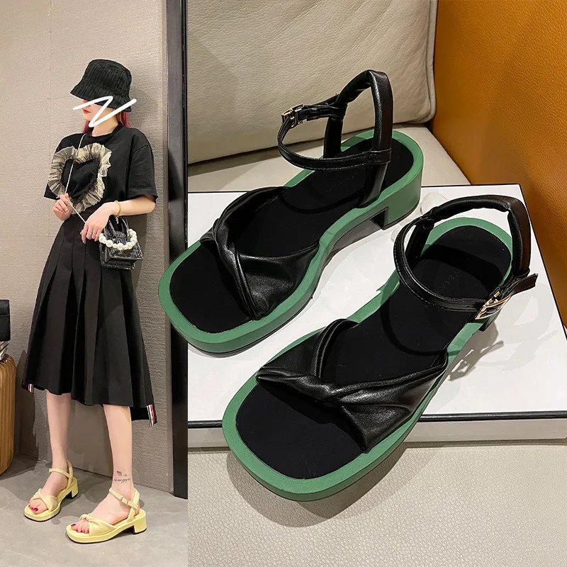 

Босоножки на плоской подошве с ремешком и пряжкой, летние женские бежевые Босоножки на каблуке, женские универсальные босоножки с неглубок...