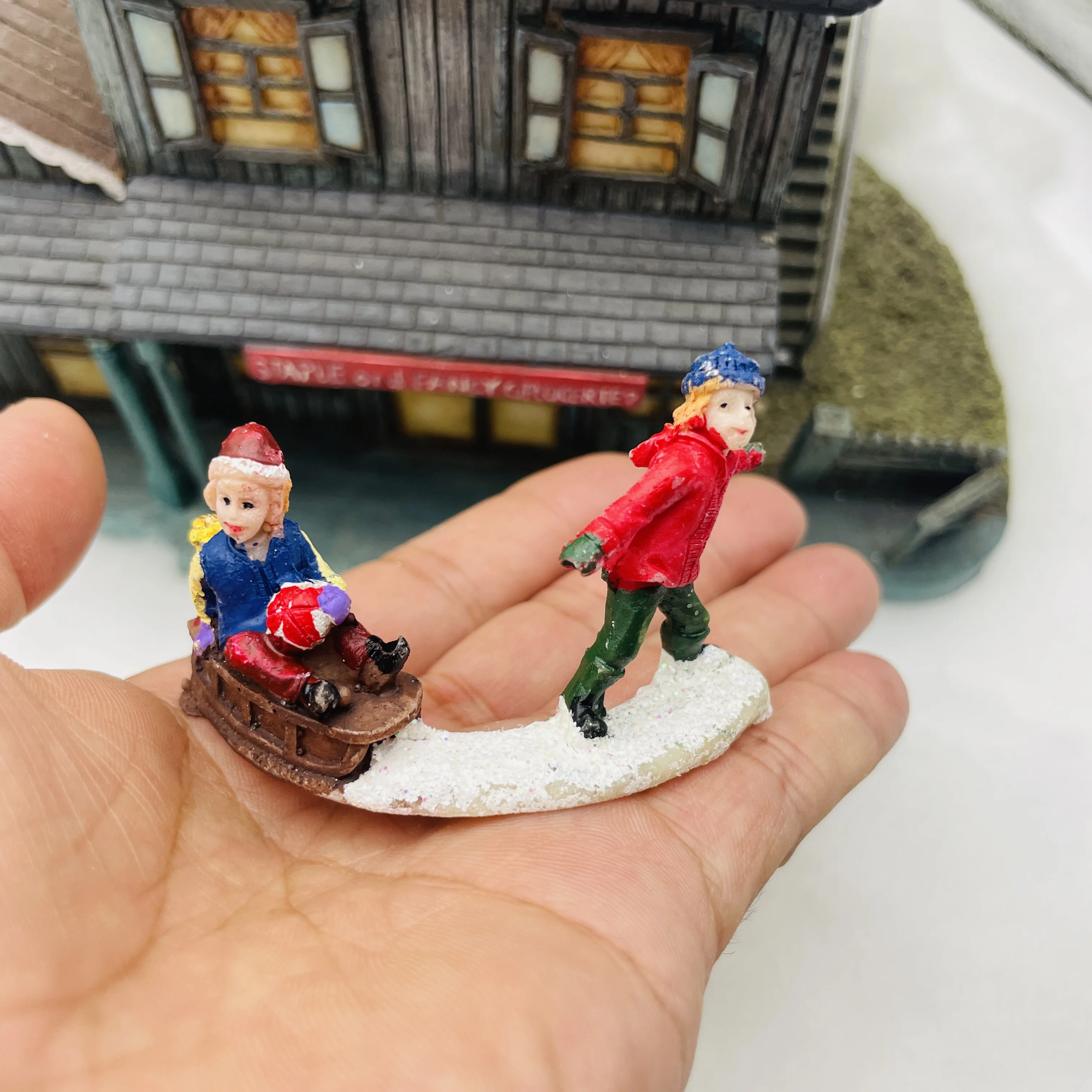 

Резиновая статуэтка Санта Клаус