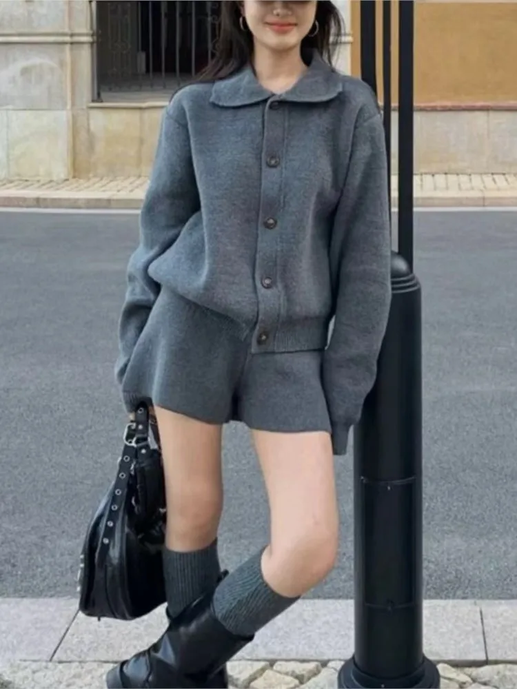 Комплект вязаных шорт для женщин осень 2024 новые однобортные кардиганы с отложным