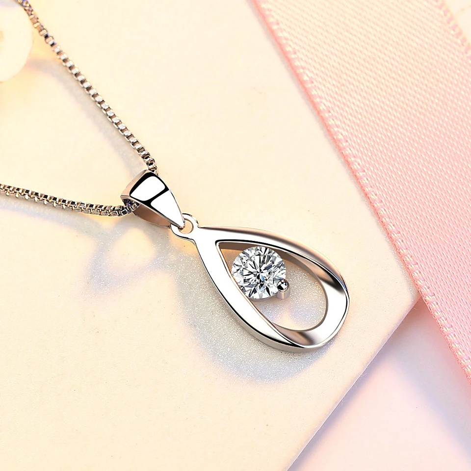 Цирконовые ожерелья с каплями воды