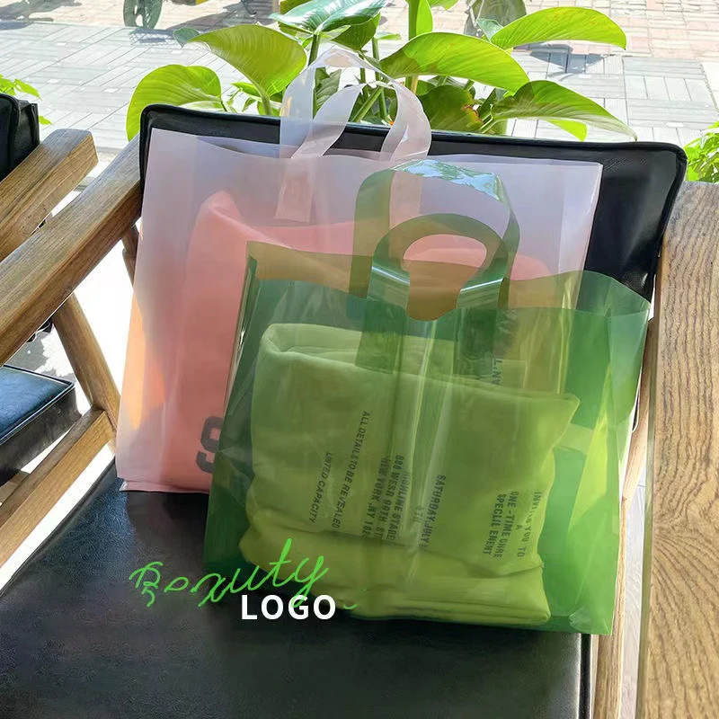 Прозрачные пластиковые пакеты с принтом