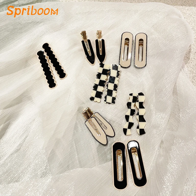 

Checkerboard Style Black White Hairpins Vintage Acrylic Bangs Hair Clips for Hair Duckbill Clip Hair Accessories for Women Girls