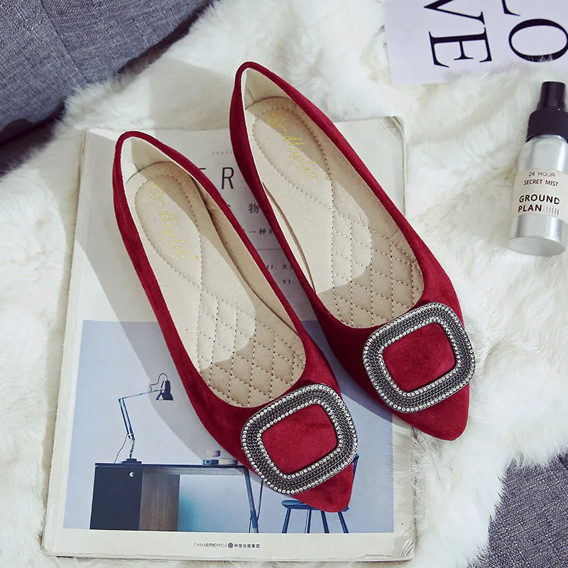 Luxury Womens Shoes Flats Boat Shoes Fashion Loafers Flock Pointed Shallow Crystal Shoes Woman Plus Size 34-43 High Quality