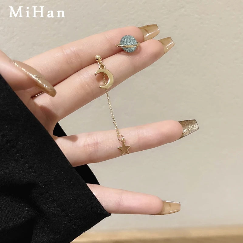

Mihan Lovely Design New Asymmetrical Dangle Drop Earrings Pretty Design Hot Sale Trendy Jewelry Moon Star Earrings For Girl Gift