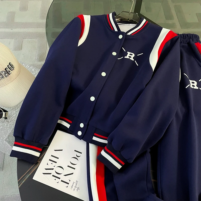 Рисунок 5 - Комплект из двух предметов для женщин