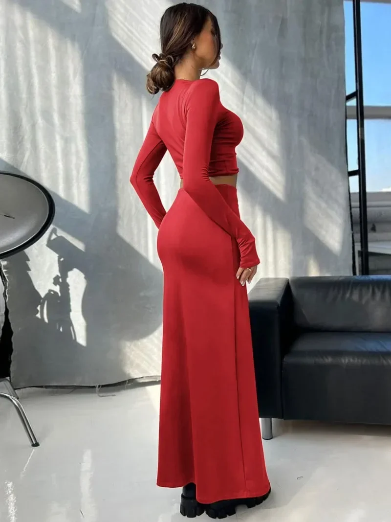 Женский наряд укороченный топ с круглым вырезом и длинными рукавами футболка