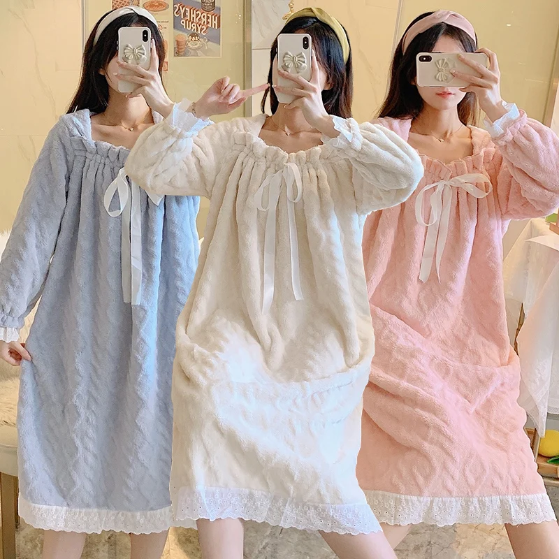 

Женская фланелевая ночная рубашка с длинным рукавом и бантом