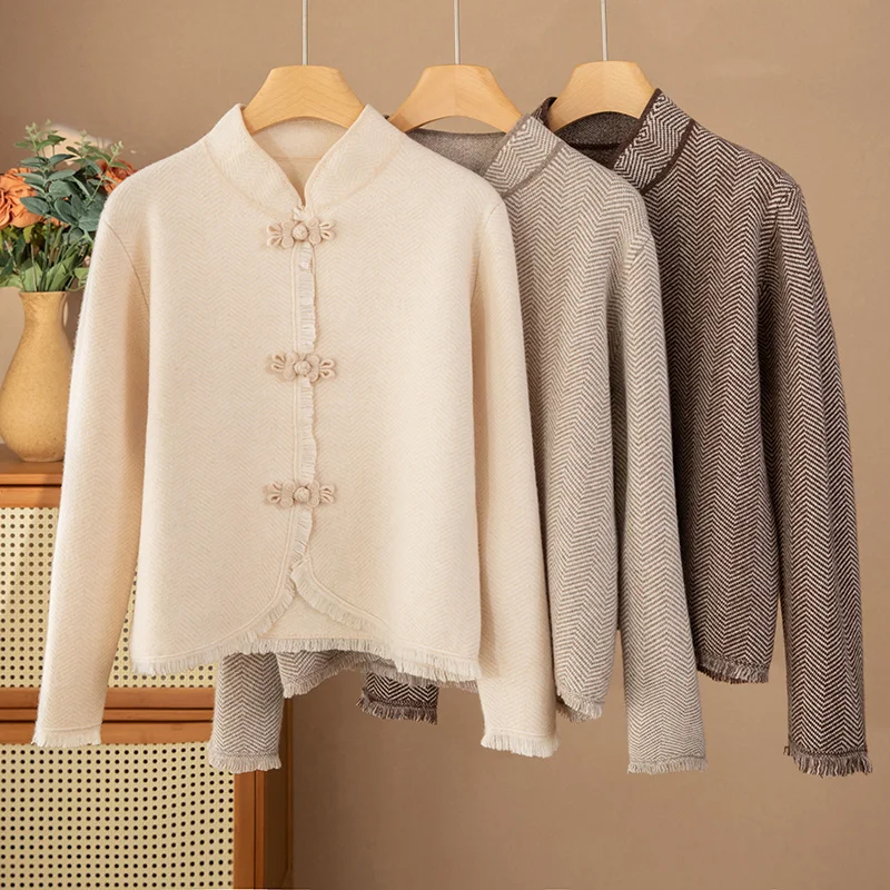 Женское шерстяное пальто-свитер в елочку с воротником-стойкой