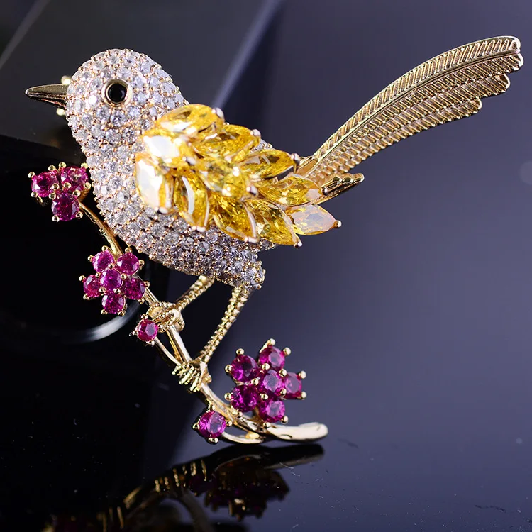 

Europe and The United States New Copper Inlaid Zircon Color Corsage Smart Bird Brooch Female Temperament Brooch Pin Spot