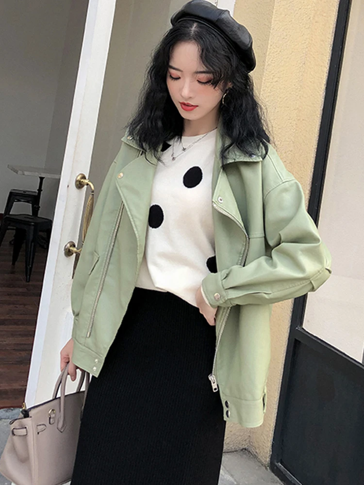 

YIYANSHI Autumn Female Turndown Collar Moto Biker Rivet Zipper Street Overcoat Faux Soft Leather Pu Jacket Women Loose Punk Coat