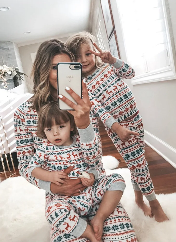 Amazon ebay good 2022 European and American Christmas new parent-child home set pajamas