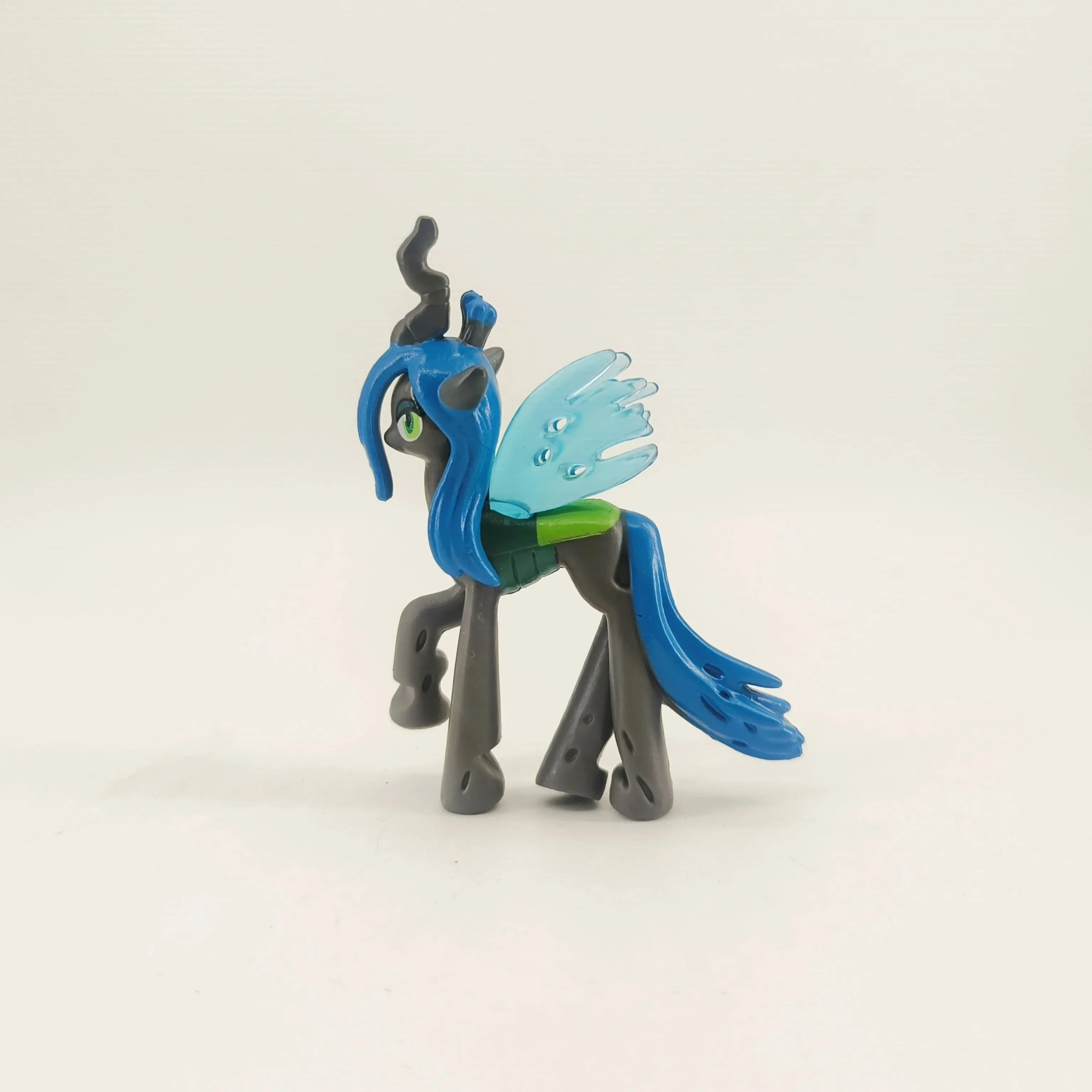 Фото Редкая фигурка маленькой лошадки Queen Chrysalis, ПВХ, 6,5 см, аниме-фигурки, мультяшная модель питомца, коллекционная кукла, подарок, игрушка №2