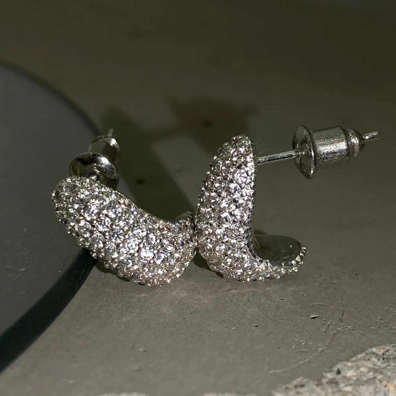 Европейские и американские самые модные уши Ожерелье заклепки кольцо браслет