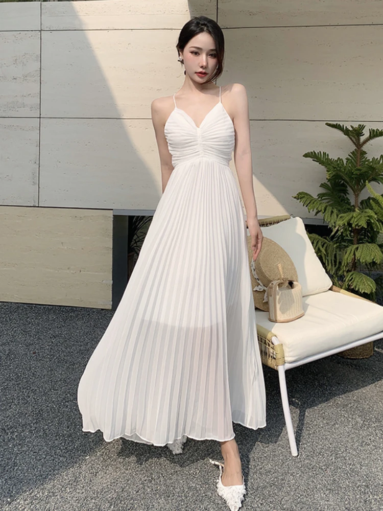 

Summer New Ladies Dress Deep V Neck Chiffon Pleated Suspender Long Skirt Pleated Sanya Beach Skirt Temperament Fairy Skirt