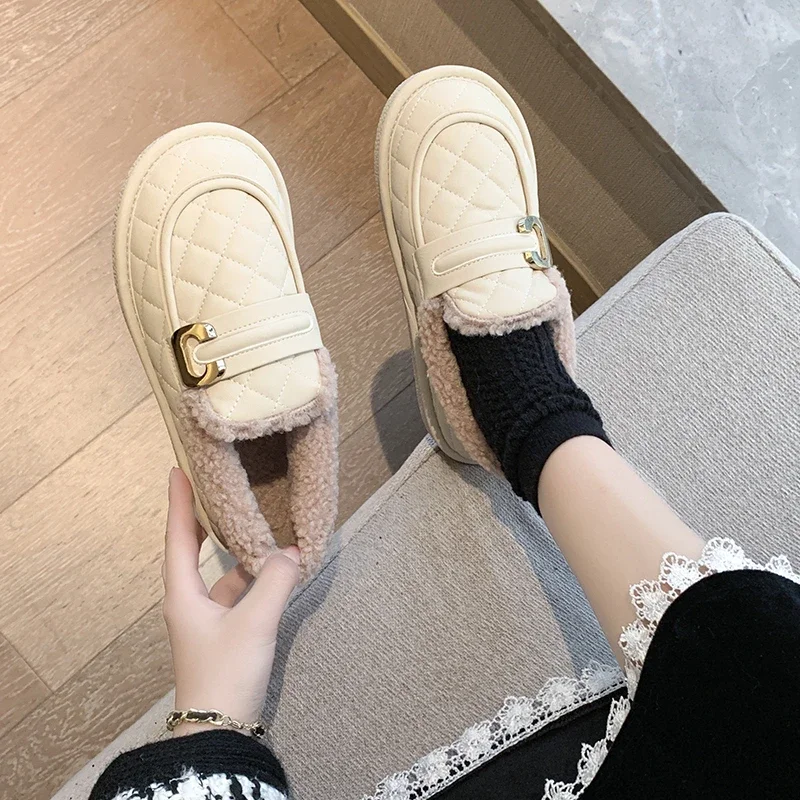 

BCEBYL новые модные женские ботинки с круглым носком и металлическим украшением, износостойкие удобные повседневные ботильоны на плоской подошве