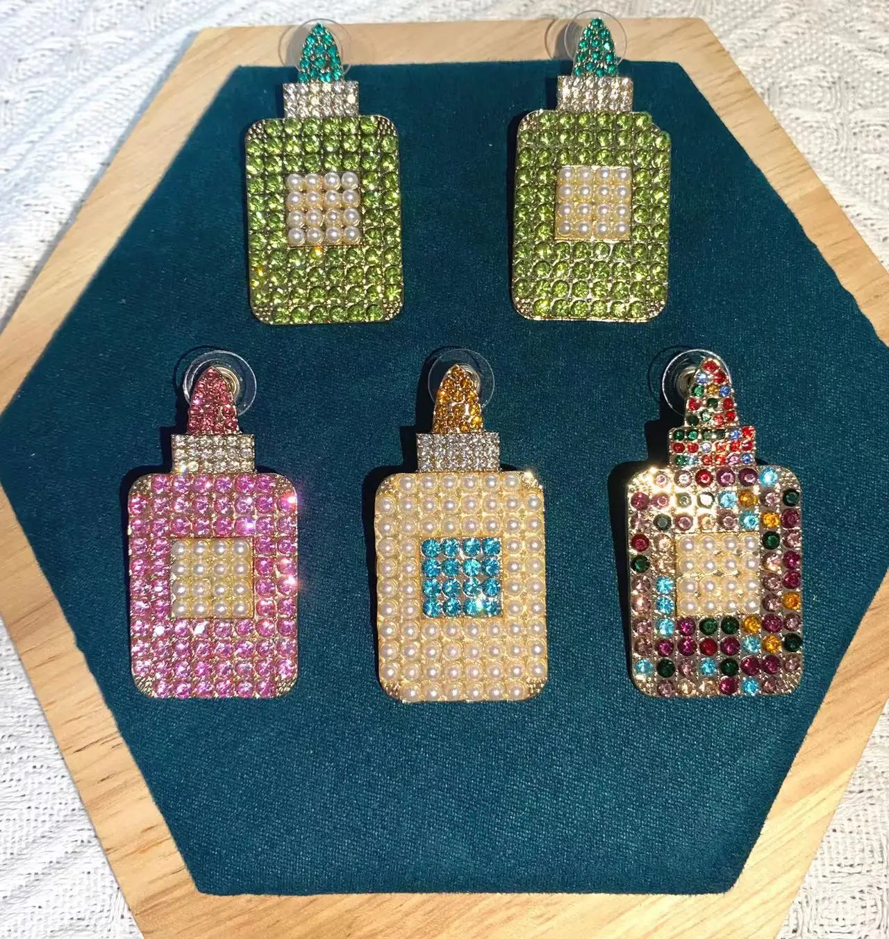 

Vintage Creative Rhinestone Perfume Bottle Earrings for Woman