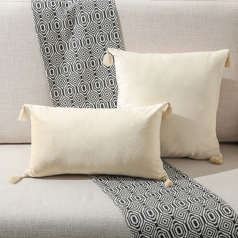 

Solid Pillow Cover 45x45 30x50 Velvet Decorative Pillows Cover for Sofa Pillow Case Soft Luxury Tassel Velvet Cushion Covers