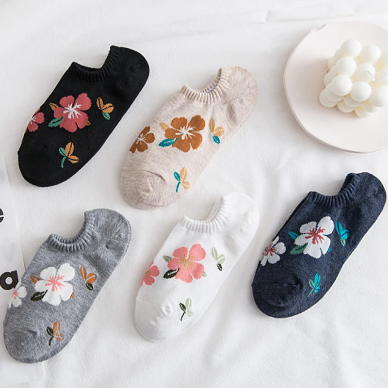 Рисунок 6 - Летние новые женские носки Симпатичные