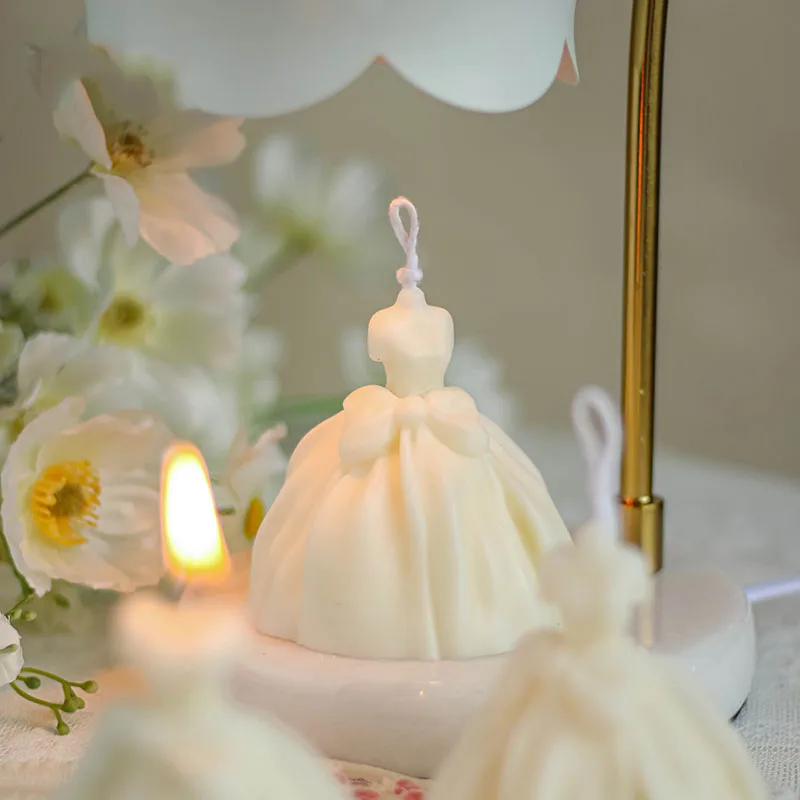

3D Wedding Dress Aromatherapy Candle Molds DIY Wedding Gifts Aroma Gypsum Plaster Crafts Home Decoration Silicone Mold