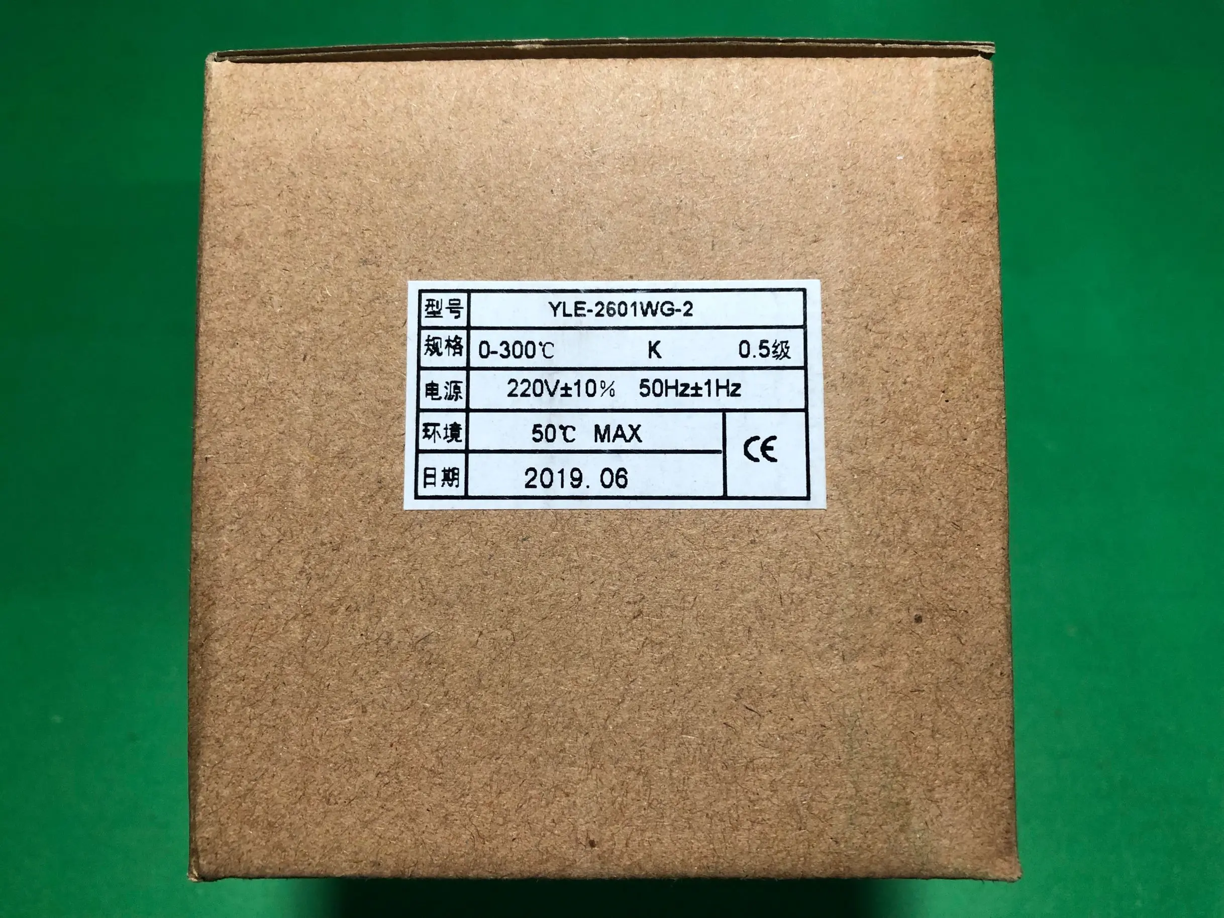 YLE-2601WG-2 Shanghai Yatai Прибор контроля температуры YLE-2000 2601 Вт 2611 Термостат