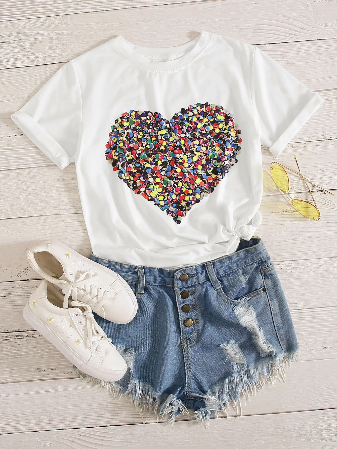 

ZOGANKIN Ladies Casual White Tee Female Summer New Fashion Short Sleeve Tshirts Love Heart Graphic Printed Women T-shirt