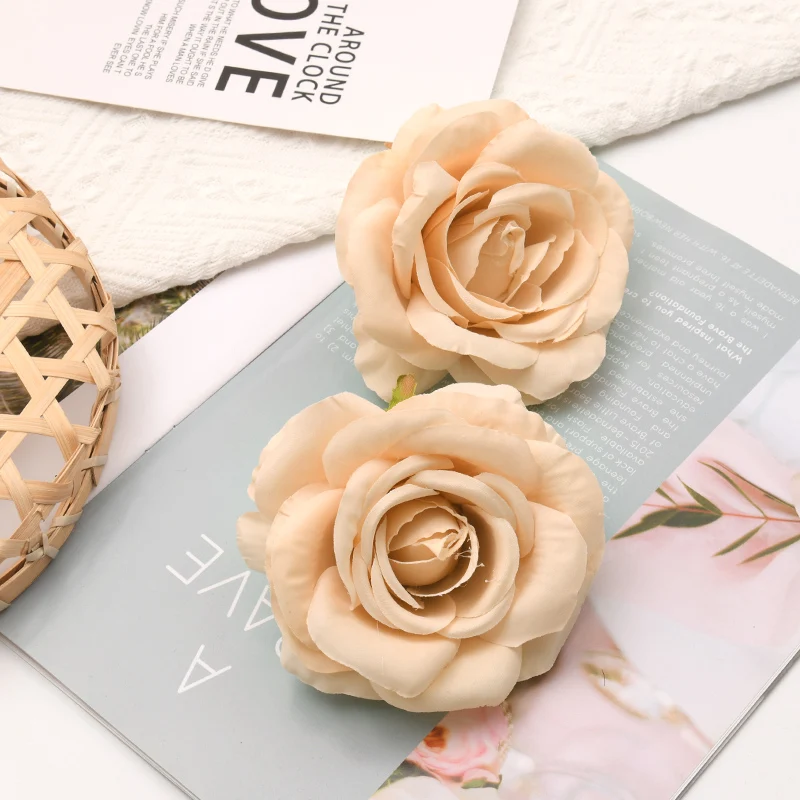 

Искусственные белые розы Nanairo 30 шт.