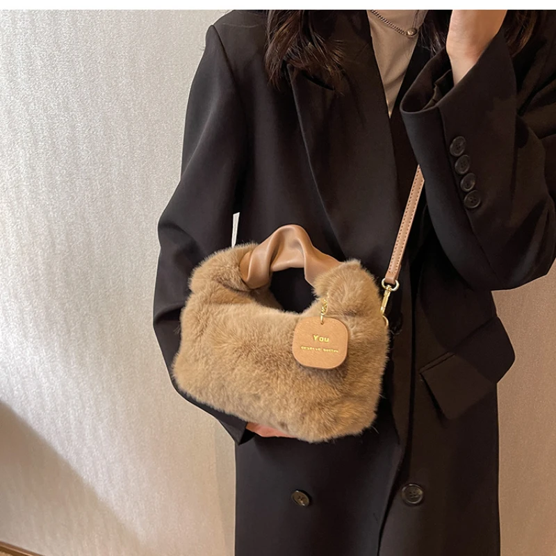 

Plush Crossbody Bag Female Fashion Autumn Winter Women's Handbags Girl Design Luxury Bag Shoulder Bag Mini Bag Fur Purses