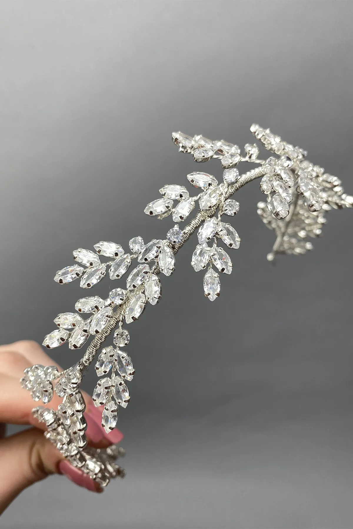 

Корона для невесты Dila Band с цирконом