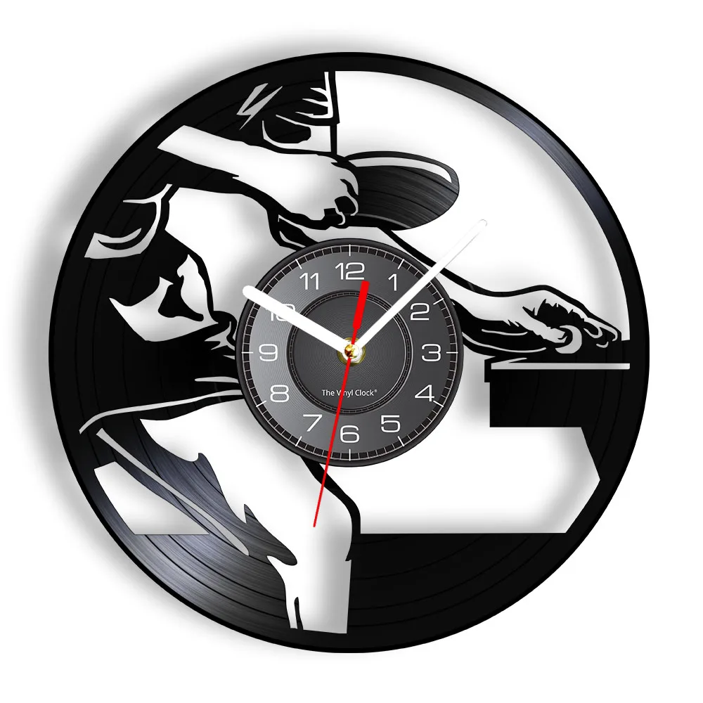 

Настенные часы из винила The Vinyl Clock