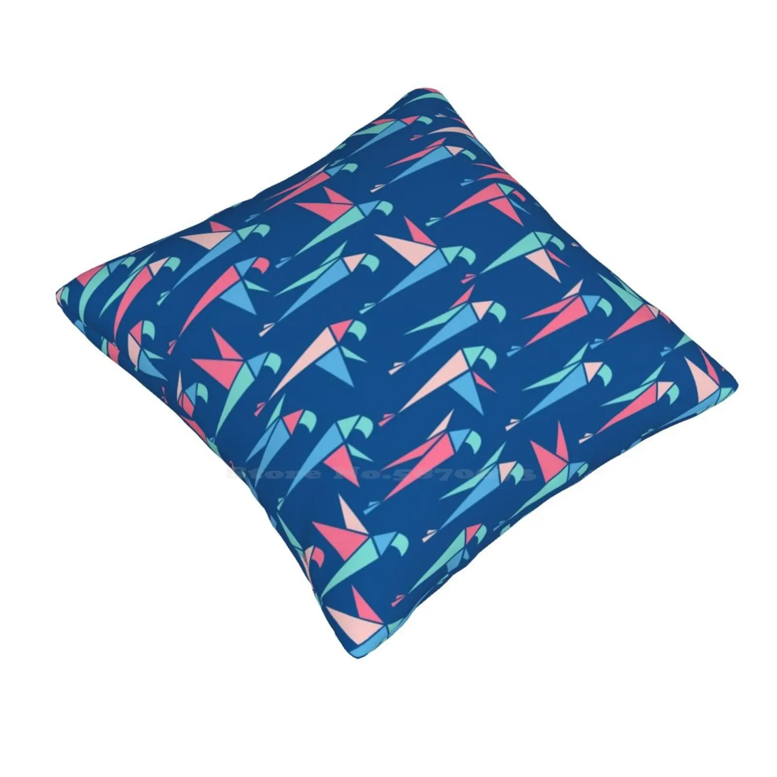 Синяя наволочка для подушки в автомобиль дивана