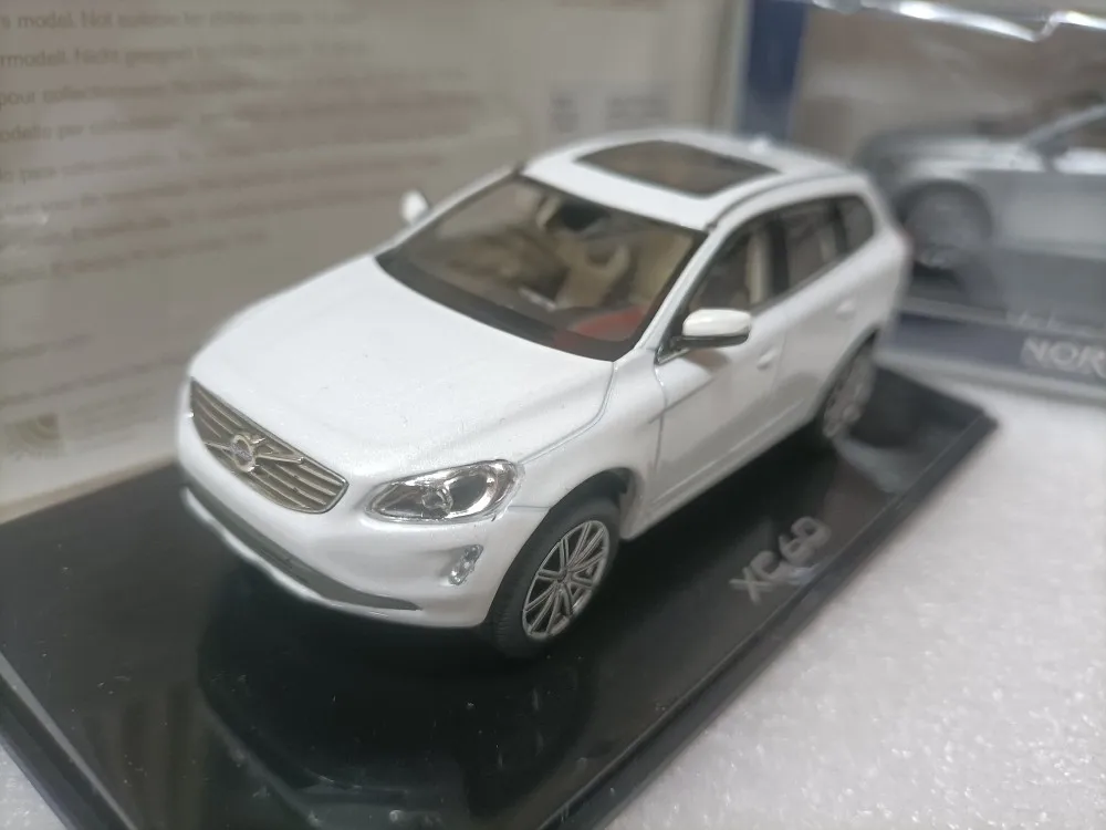 

Norev 1/43 Regal VOL XC60 SUV white alloy off-road vehicle model