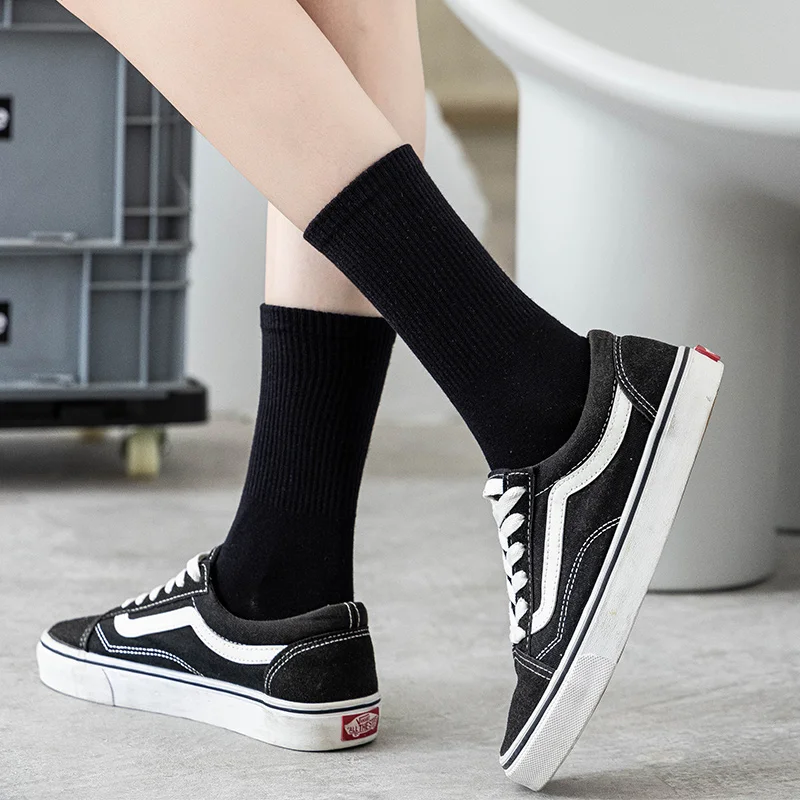 

White socks women's spring and summer tube socks white stockings cotton four seasons socks black socks men's sports socks