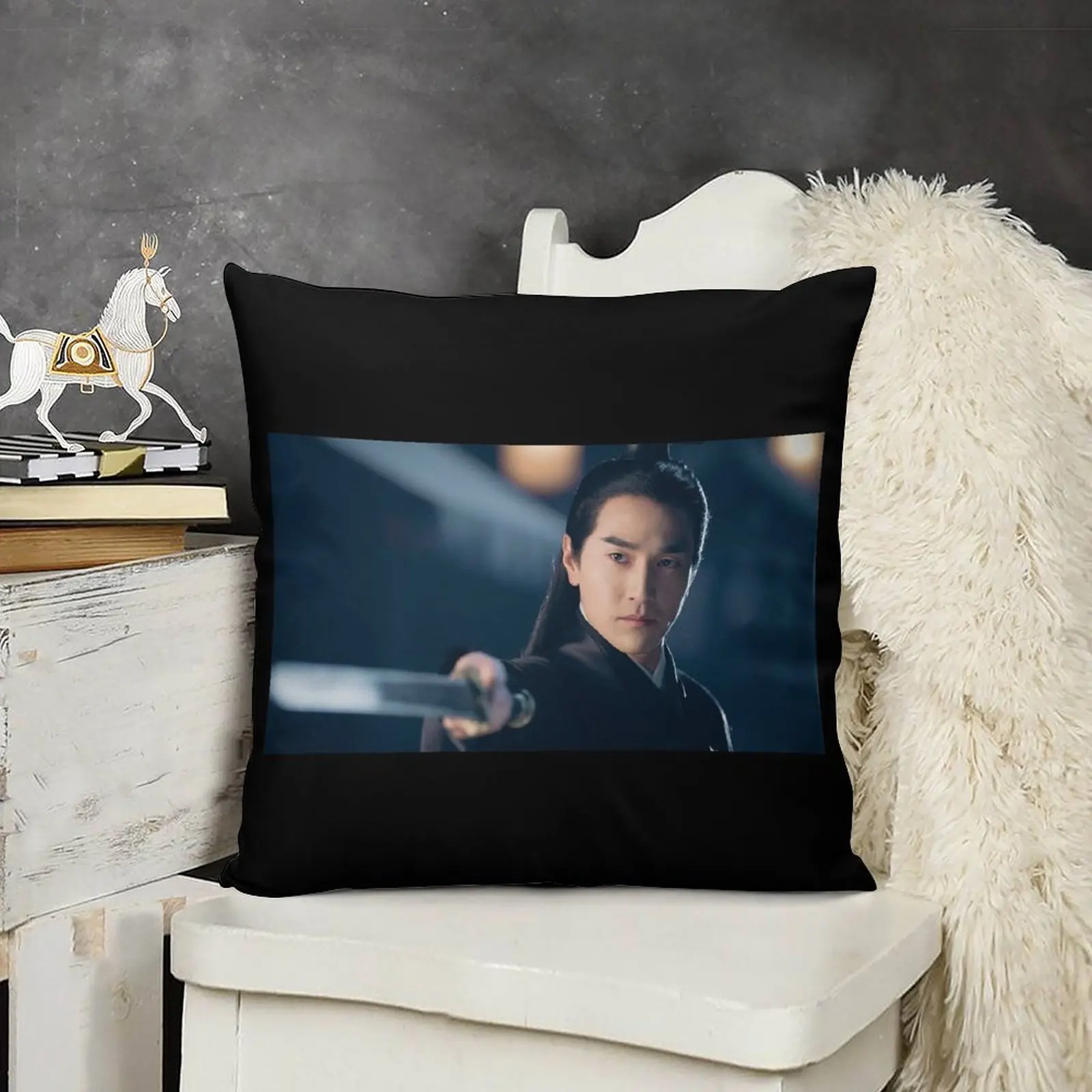 1 наволочка для диванной подушки с персиковыми цветами