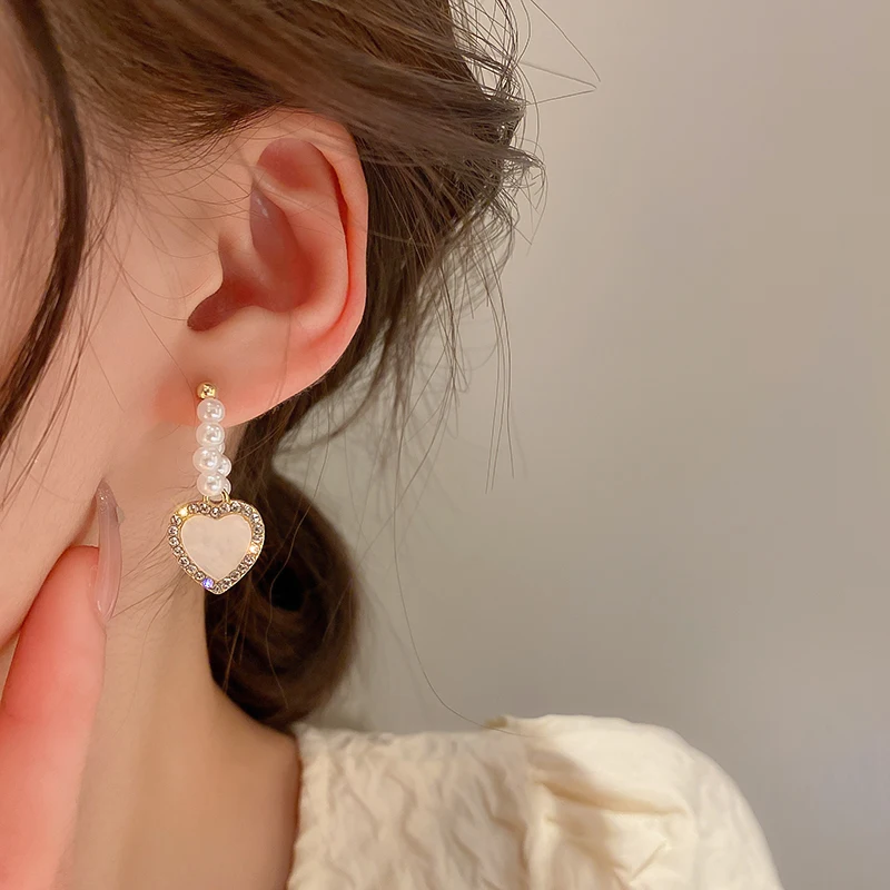 

Simple Sweet Pearl Heart Dangle Earrings for Women Shiny CZ Heart Drop Earrings Korean Fashion Girl Student Romantic Jewelry