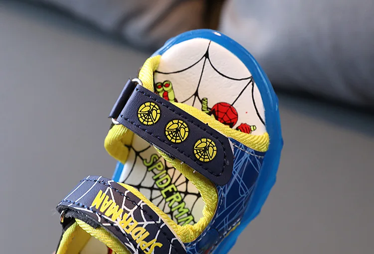 Сандалии светодиодные с мультяшным принтом Холодное сердце |