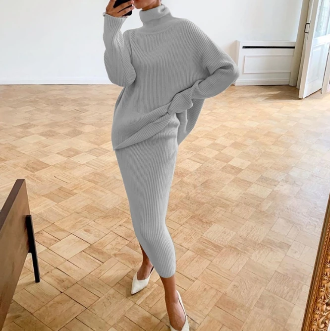 Женский комплект из двух предметов свободный пуловер с высоким воротом и